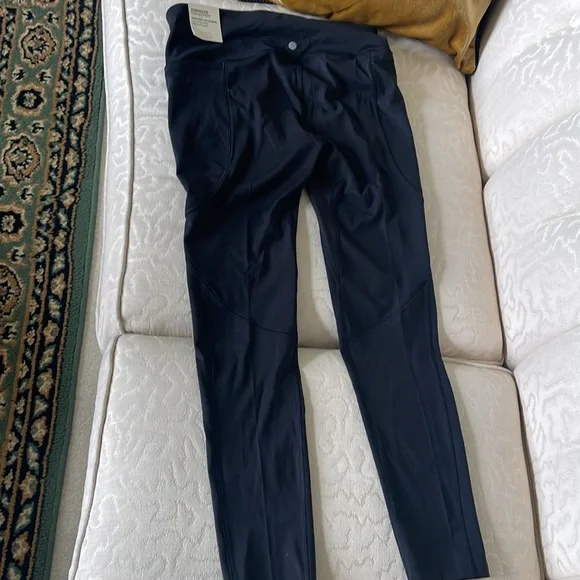 Black leggings - Picture 3 of 3